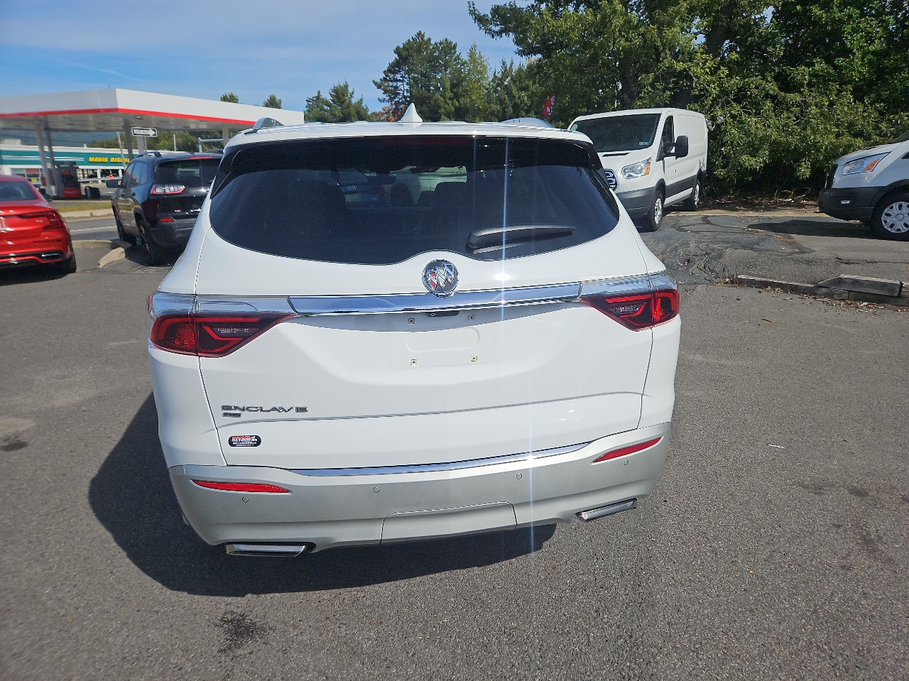 2022 Buick Enclave Premium photo 3