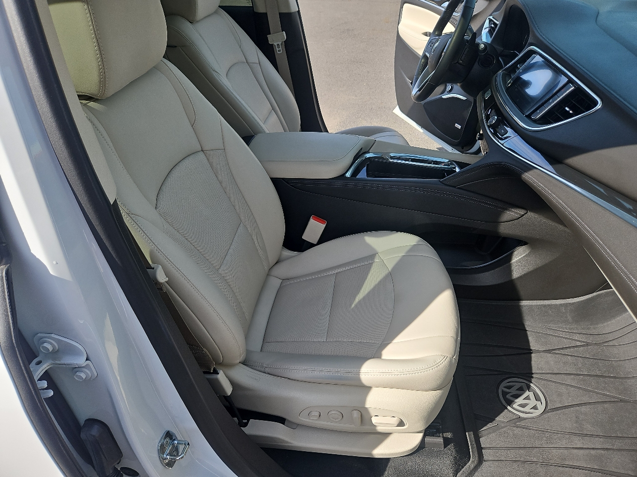 2022 Buick Enclave Premium photo 13