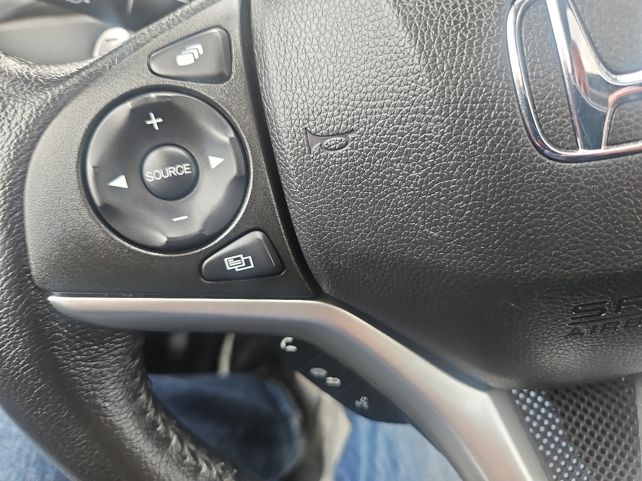 Honda Fit 5dr HB CVT EX-L 2015 Honda Fit 5dr HB CVT EX-L 2015