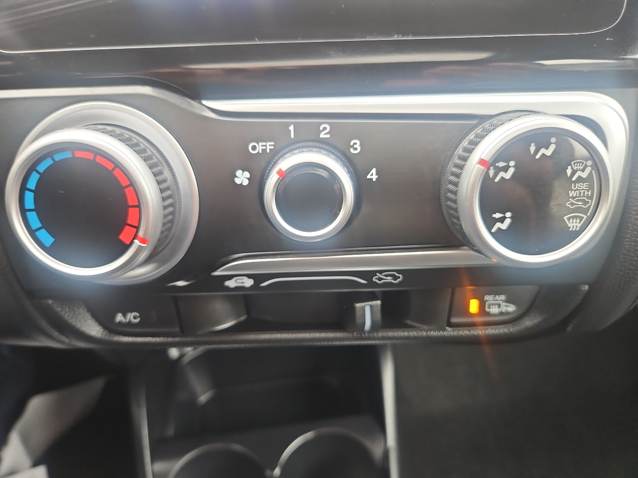 Honda Fit 5dr HB CVT EX-L 2015 Honda Fit 5dr HB CVT EX-L 2015