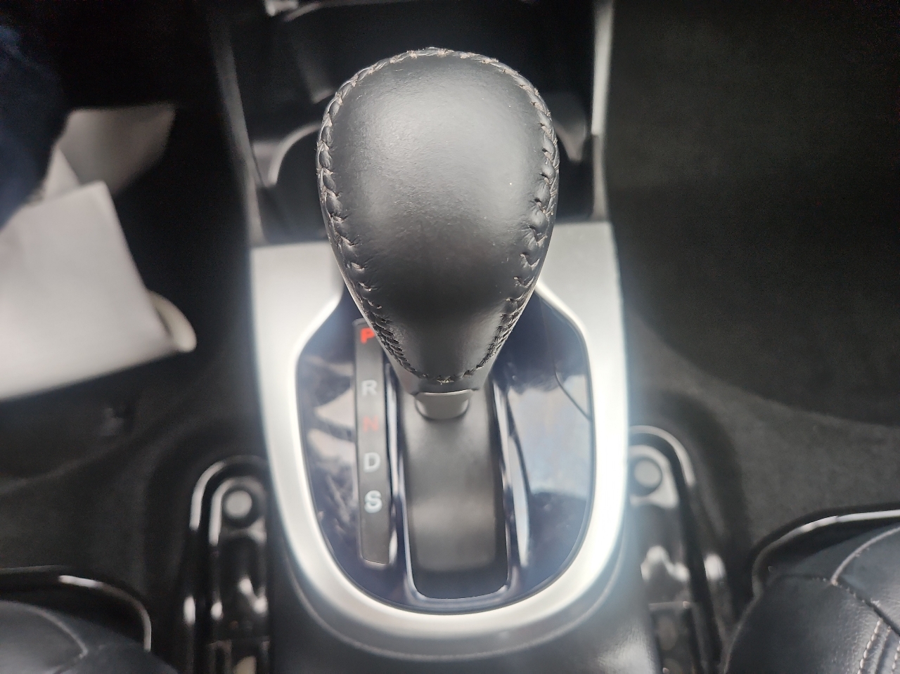 Honda Fit 5dr HB CVT EX-L 2015 Honda Fit 5dr HB CVT EX-L 2015