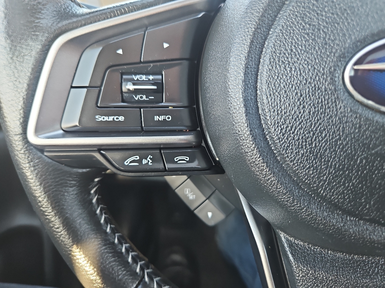 Subaru Impreza 2.0i Limited 5-door CVT 2018