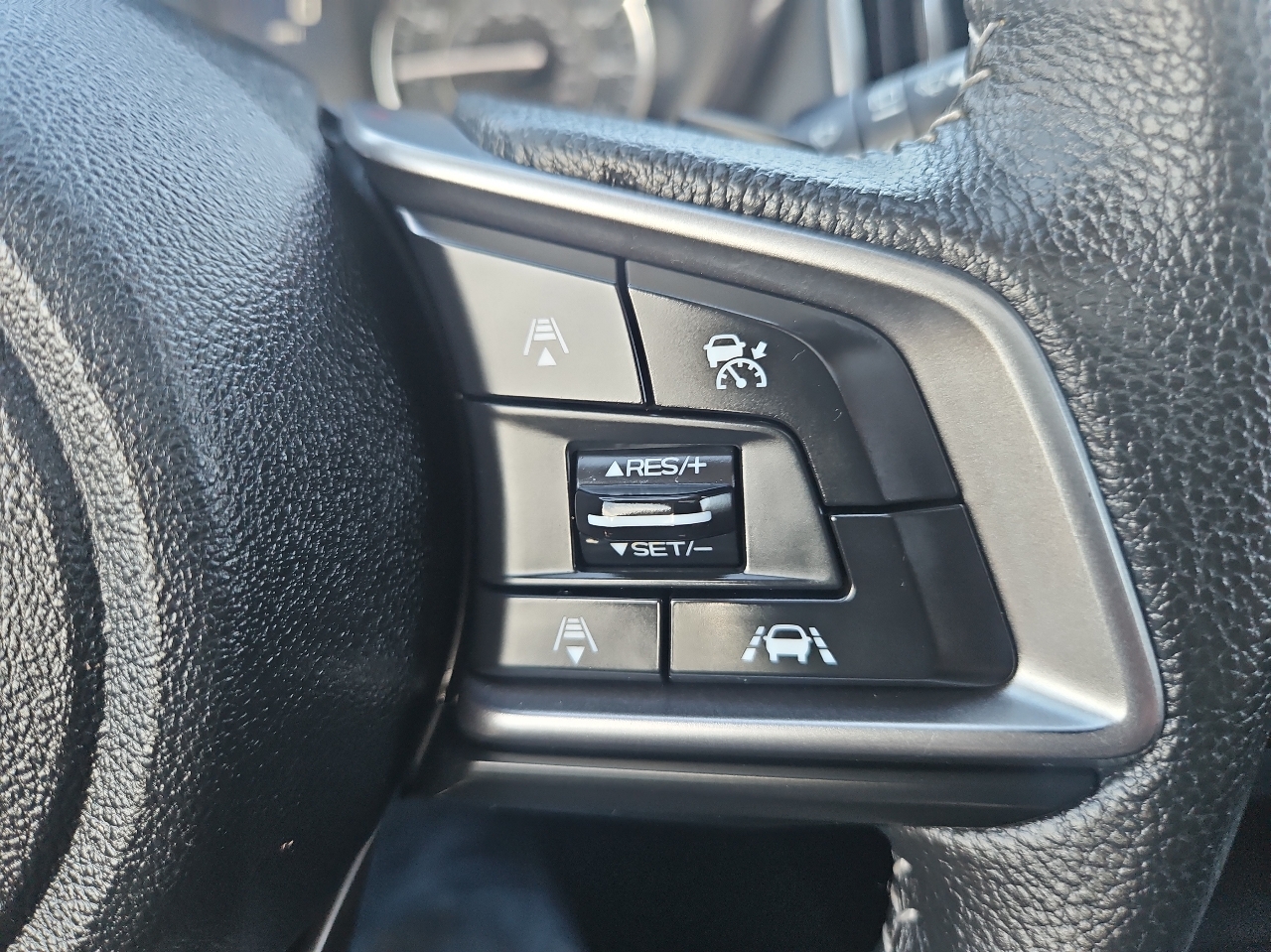 Subaru Impreza 2.0i Limited 5-door CVT 2018