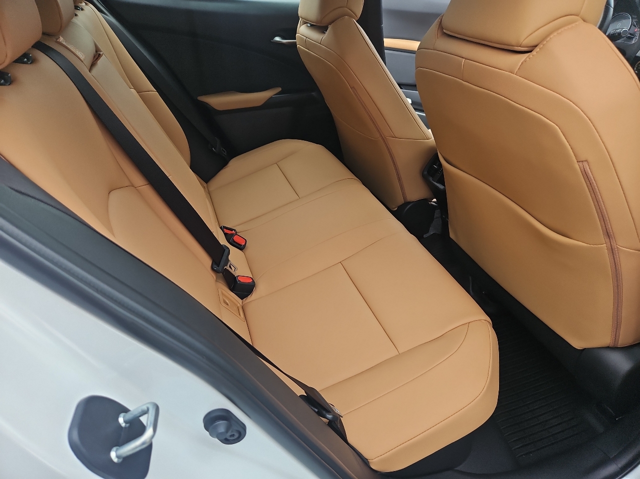 Lexus UX UX 250h Premium AWD 2024