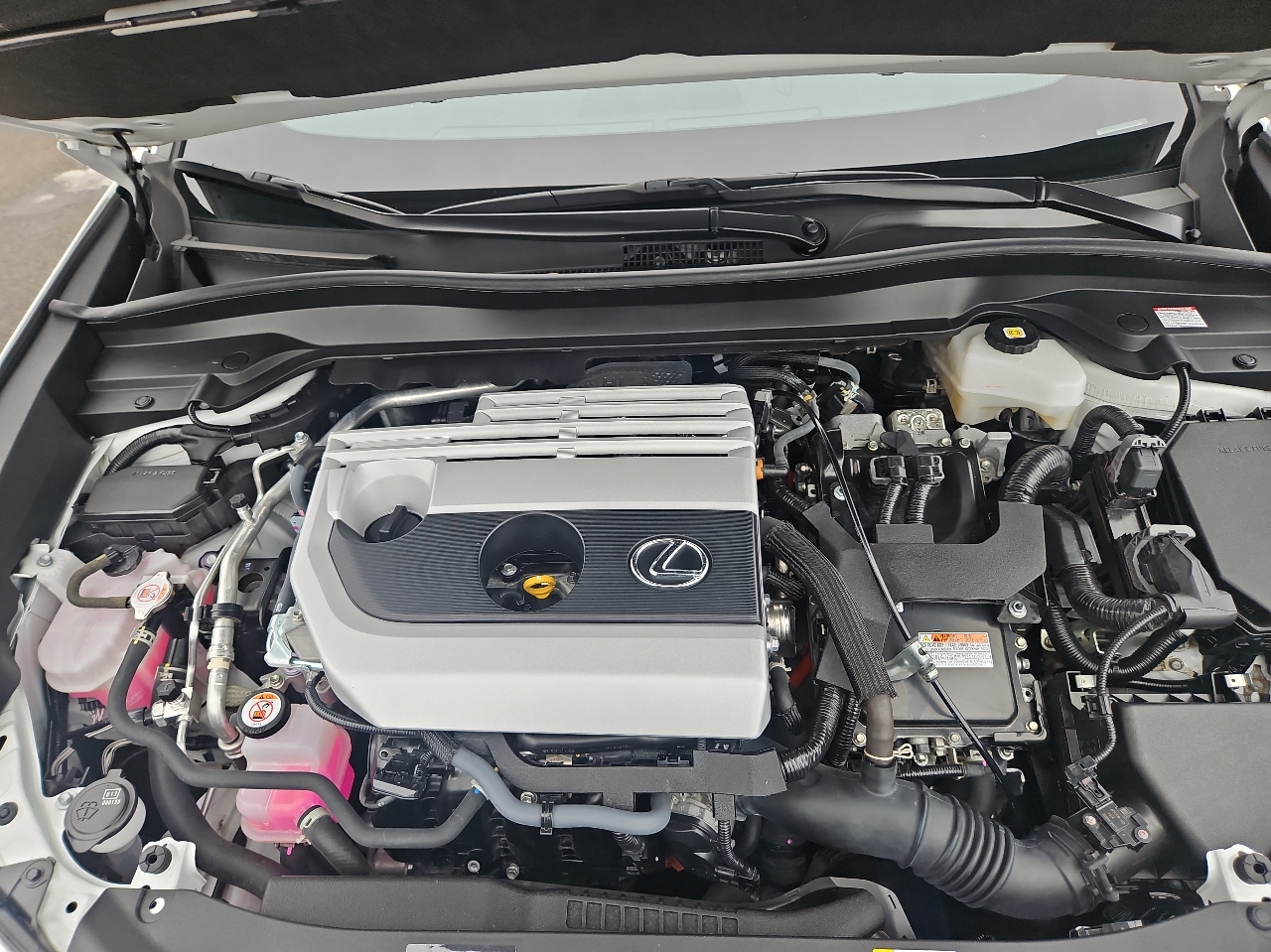 Lexus UX UX 250h Premium AWD 2024