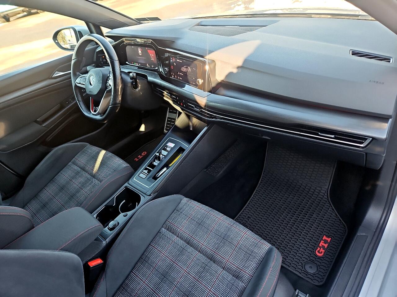 Volkswagen Golf GTI 2.0T S DSG 2022