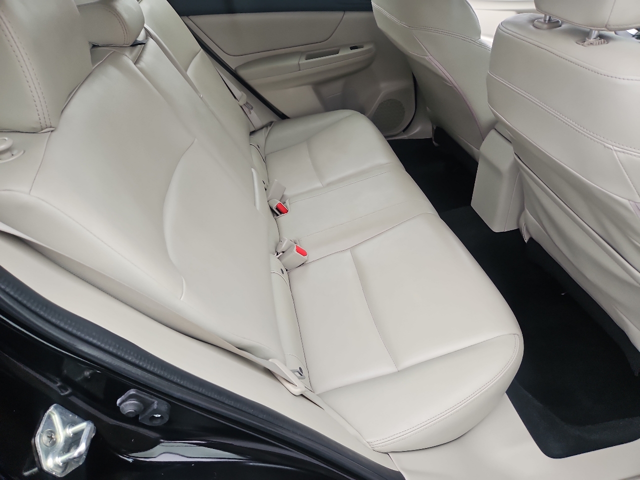 Subaru Impreza Wagon 5dr Auto 2.0i Sport Limited 2014