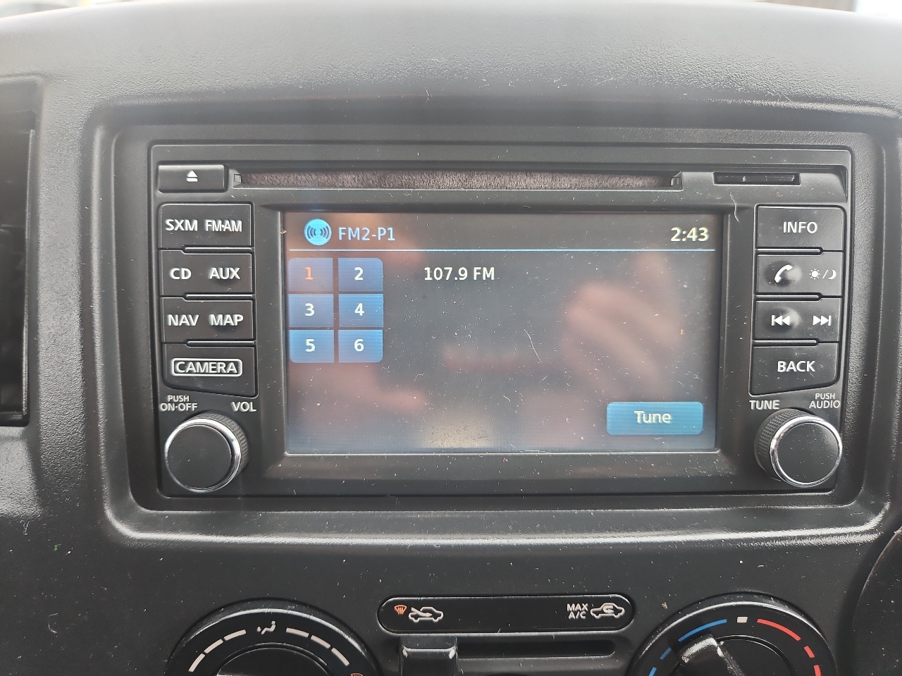 Chevrolet City Express Cargo Van FWD 115" LT 2015