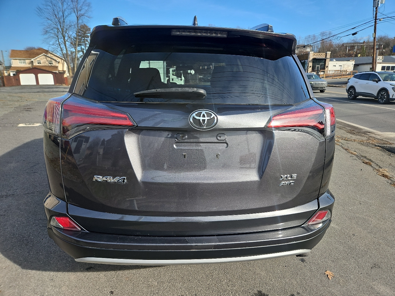 Toyota RAV4 AWD 4dr XLE (Natl) 2016