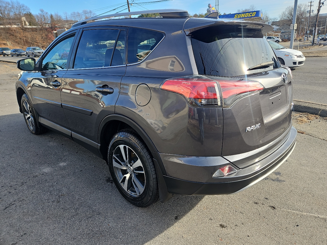 Toyota RAV4 AWD 4dr XLE (Natl) 2016