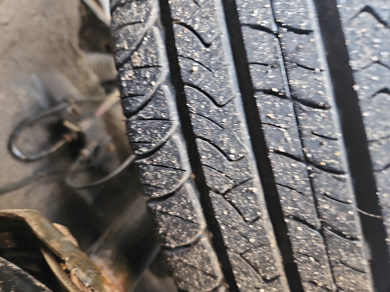 Toyota RAV4 AWD 4dr XLE (Natl) 2016