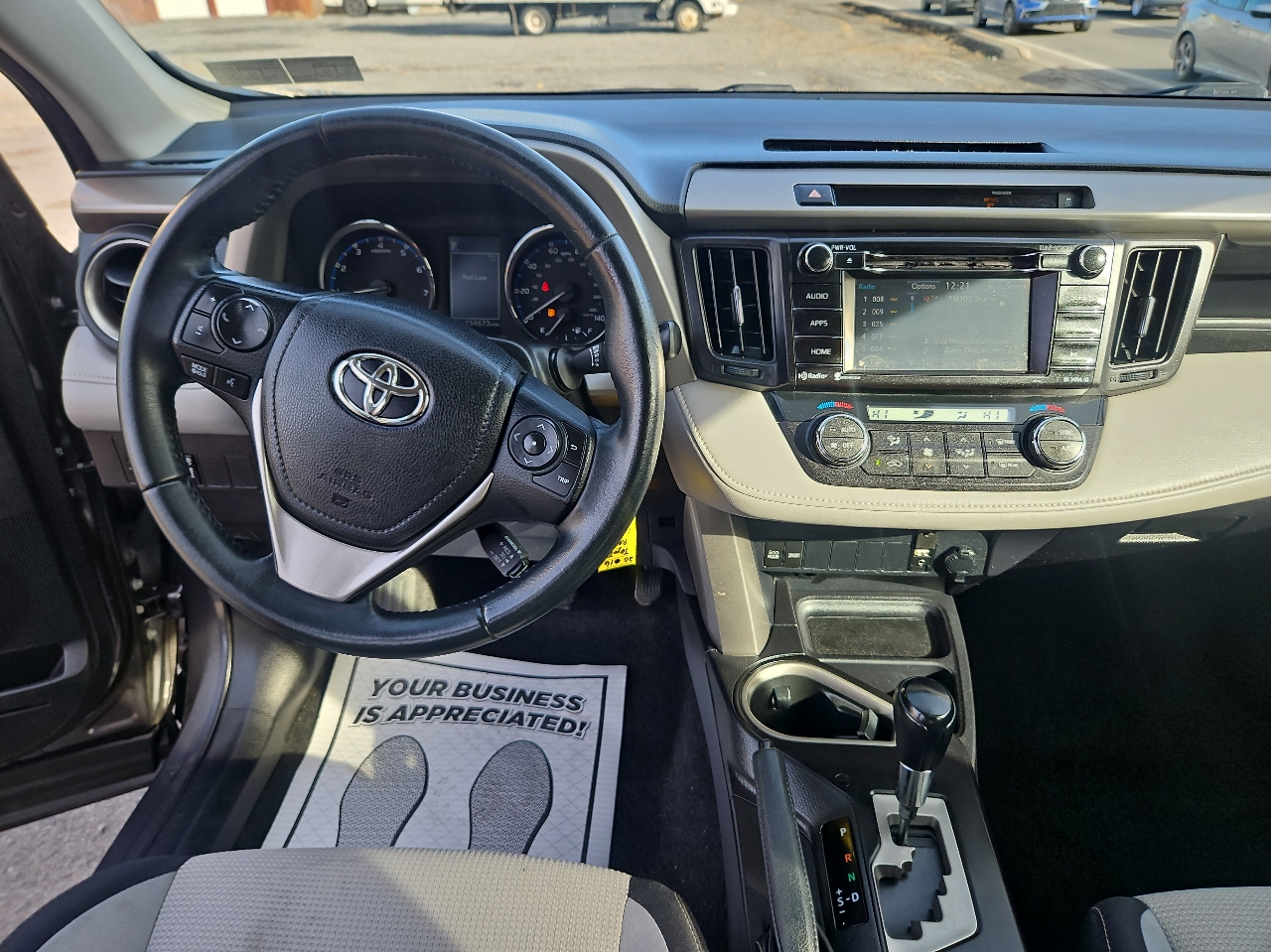 Toyota RAV4 AWD 4dr XLE (Natl) 2016