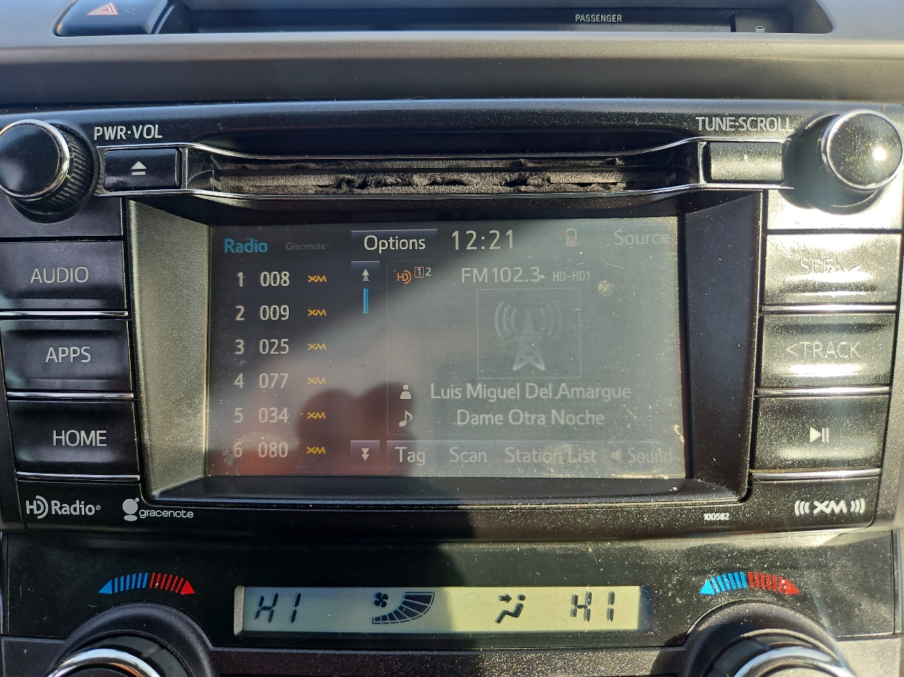 Toyota RAV4 AWD 4dr XLE (Natl) 2016