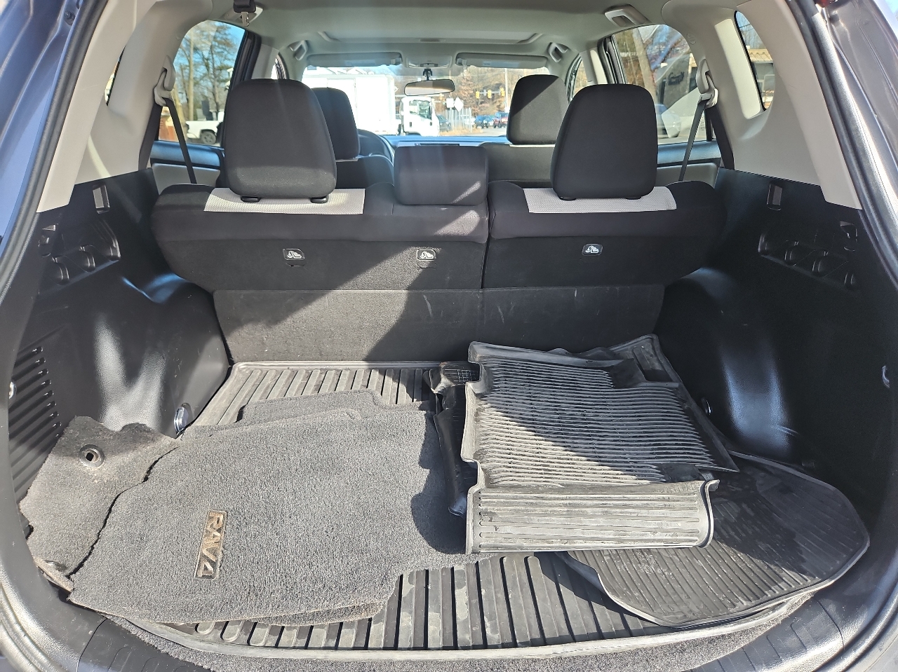 Toyota RAV4 AWD 4dr XLE (Natl) 2016