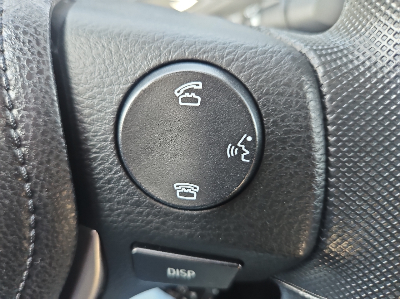 Toyota Corolla 4dr Sdn CVT LE Premium (Natl) 2015