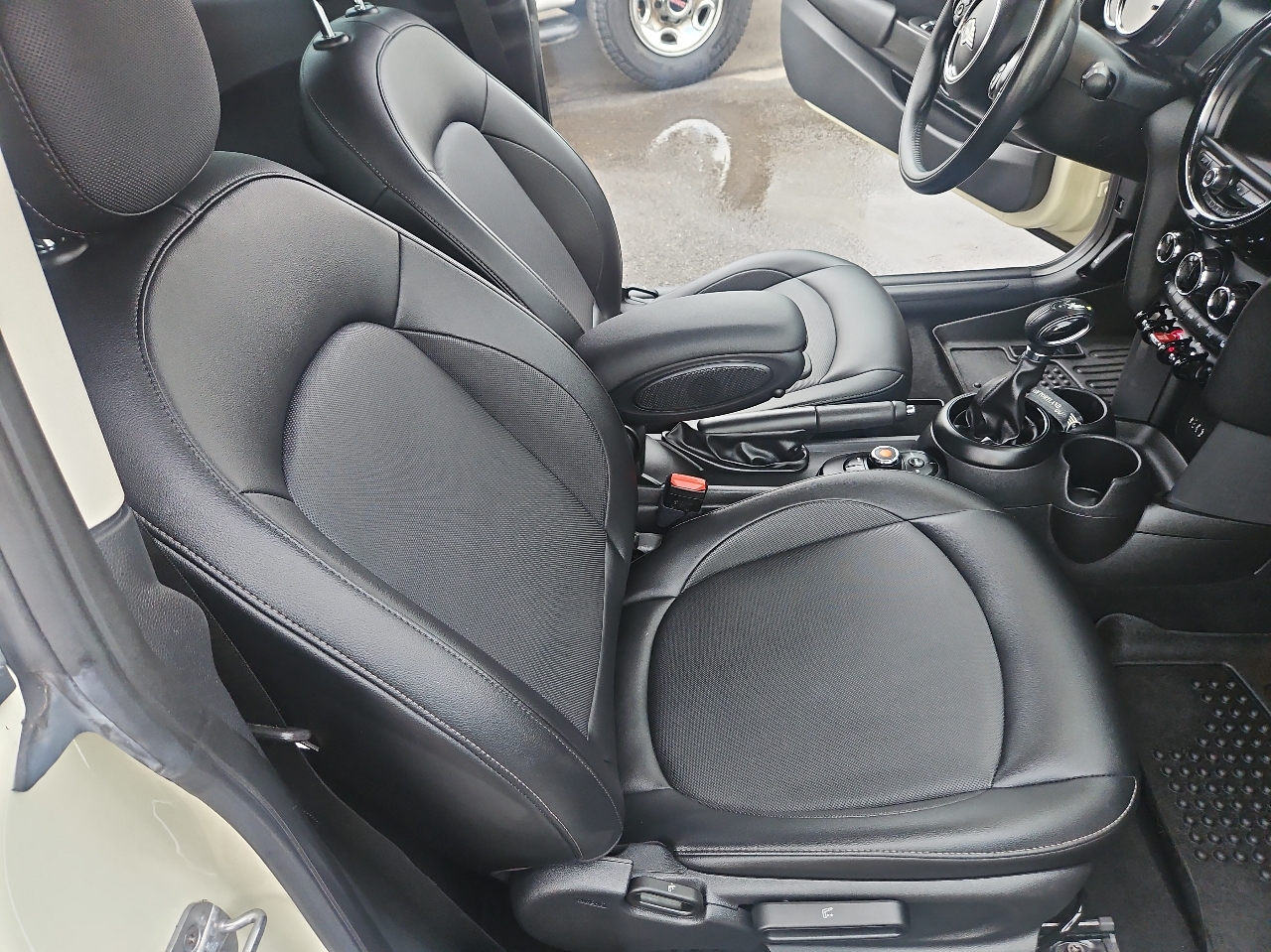 MINI Hardtop 2 Door Oxford Edition FWD 2018