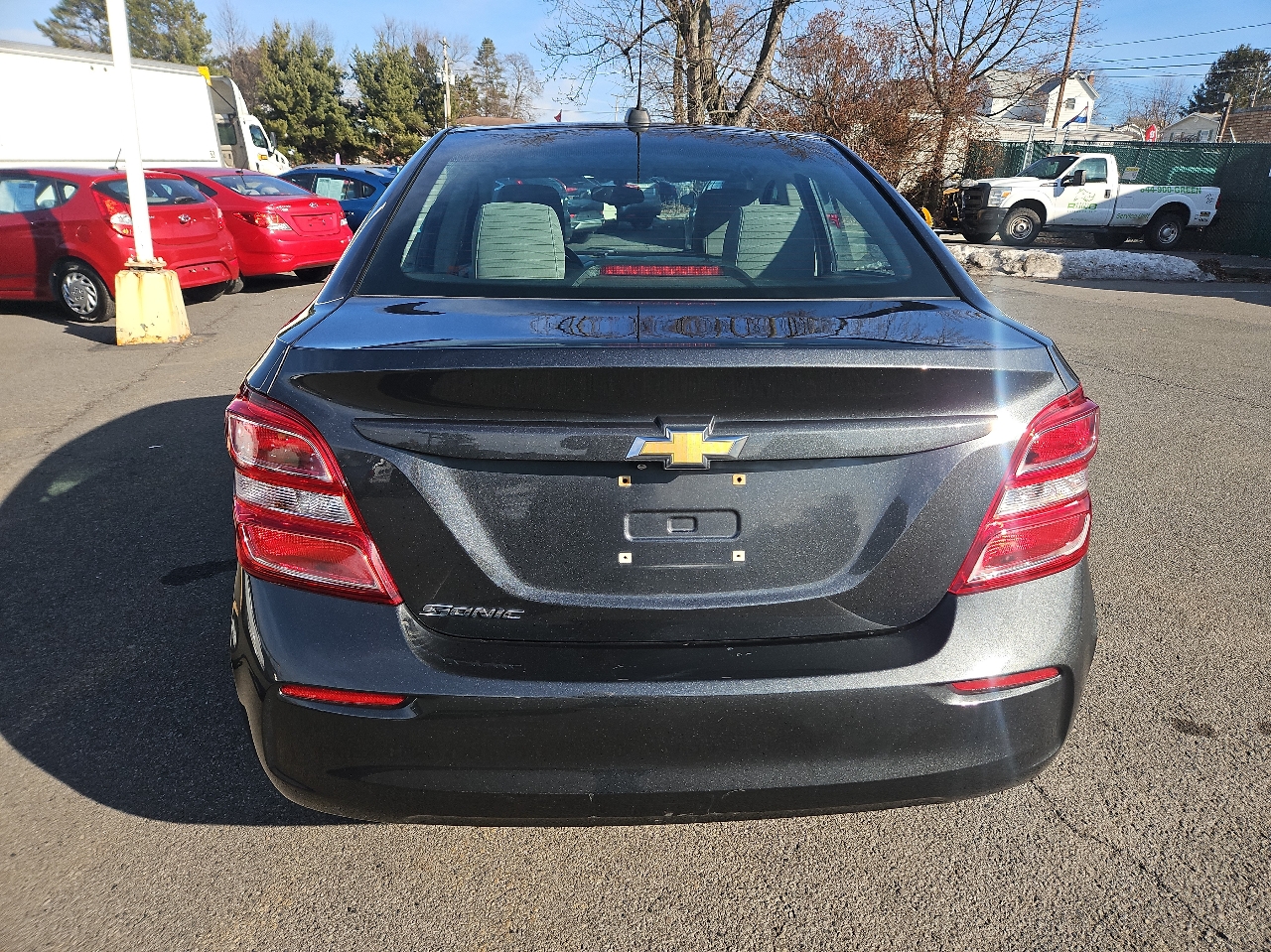 Chevrolet Sonic 4dr Sdn Auto LS 2018