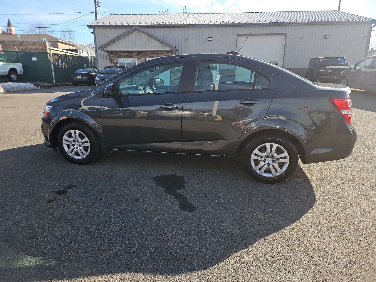 Chevrolet Sonic 4dr Sdn Auto LS 2018