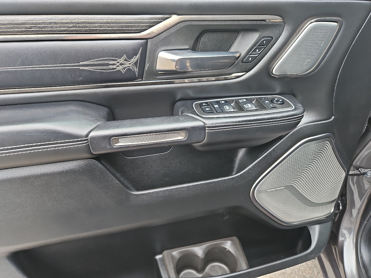 RAM 1500 Limited 4x4 Crew Cab 5'7" Box 2021