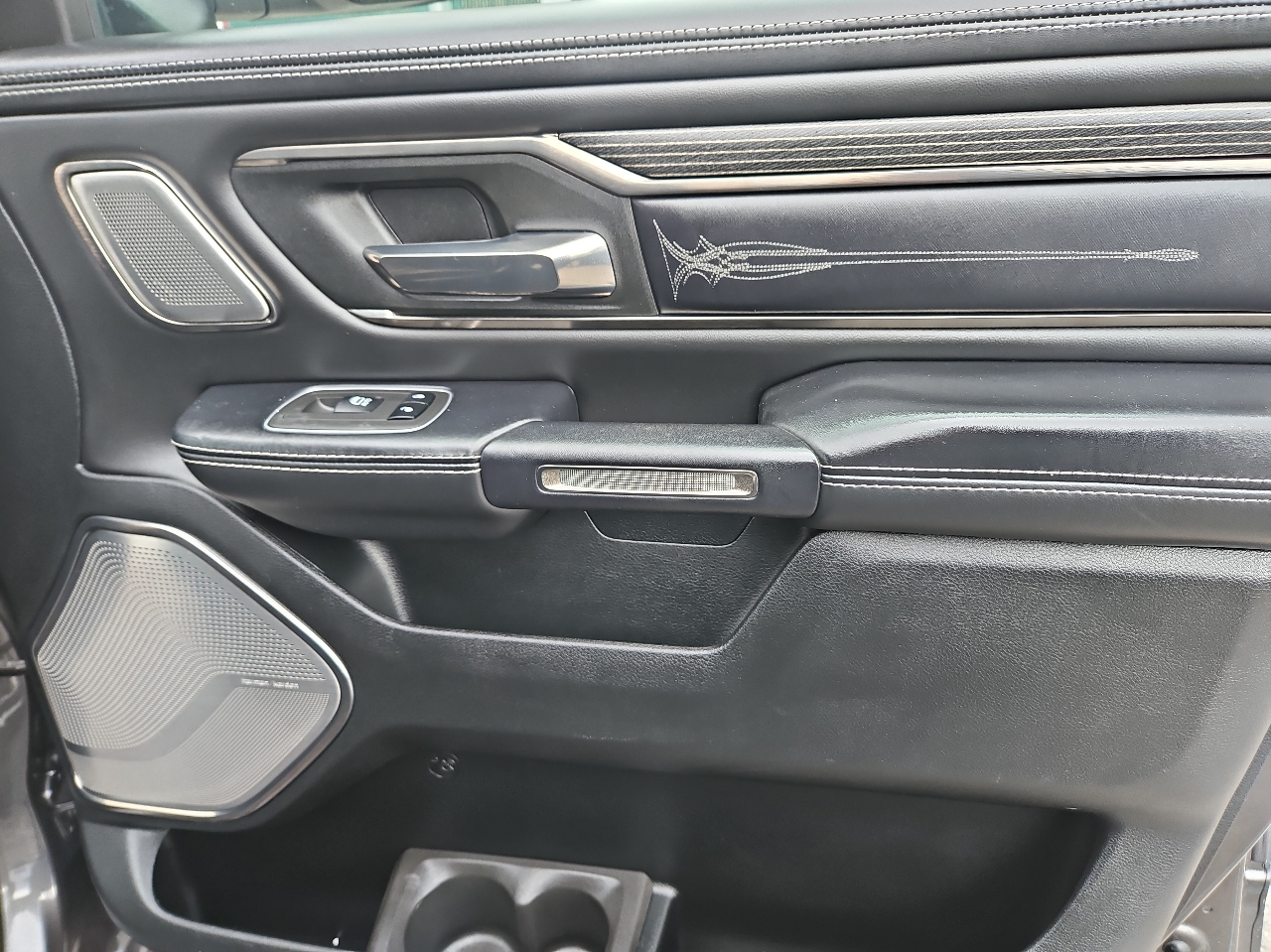 RAM 1500 Limited 4x4 Crew Cab 5'7" Box 2021