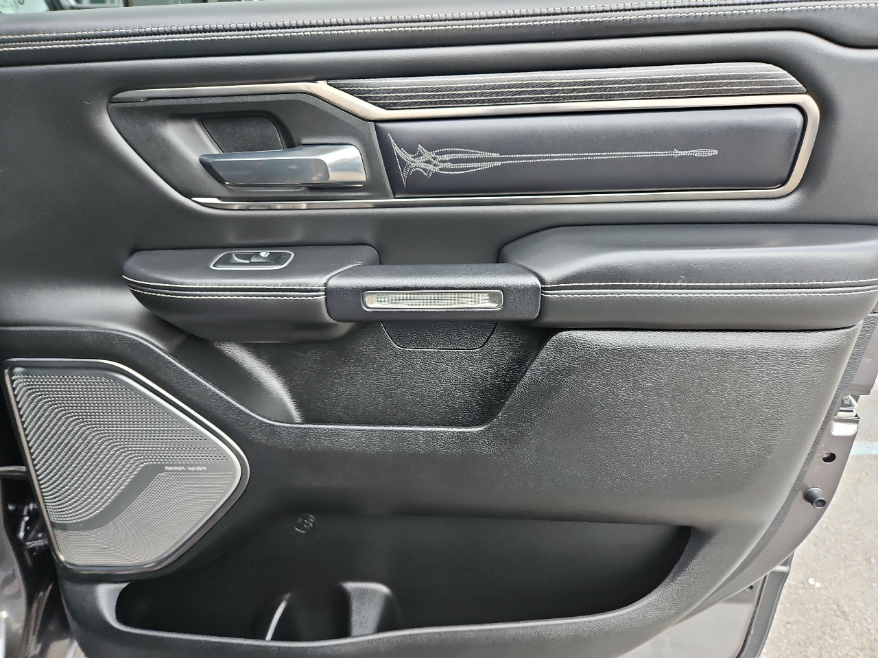 RAM 1500 Limited 4x4 Crew Cab 5'7" Box 2021