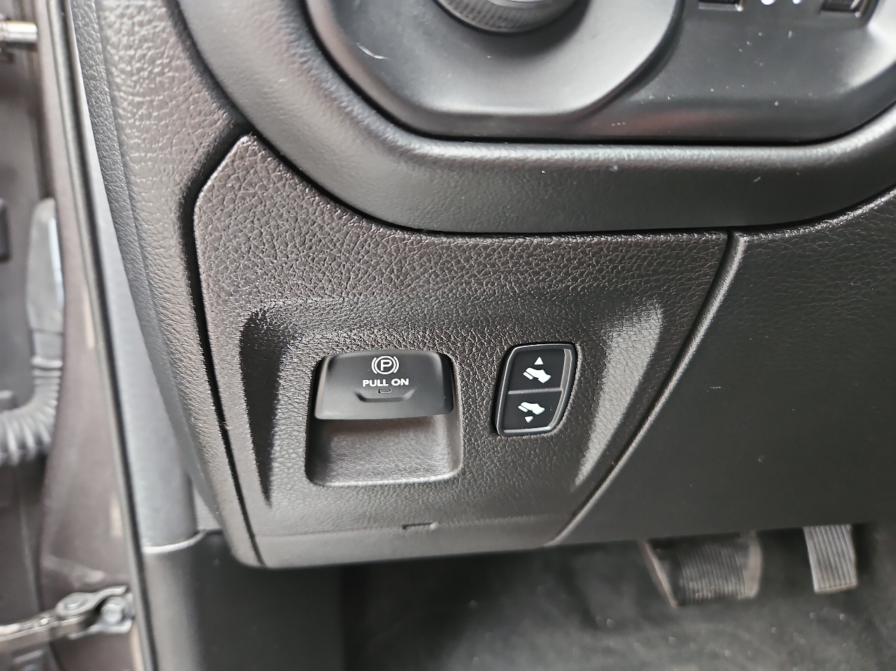 RAM 1500 Limited 4x4 Crew Cab 5'7" Box 2021