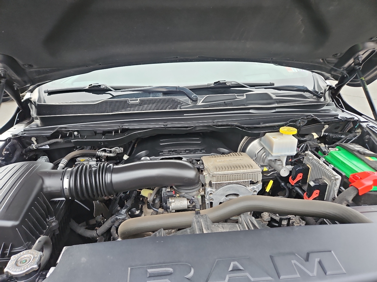 RAM 1500 Limited 4x4 Crew Cab 5'7" Box 2021