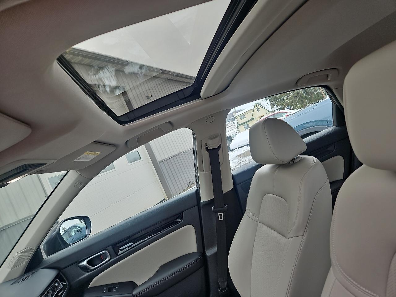 Honda Civic Hatchback EX-L CVT 2023