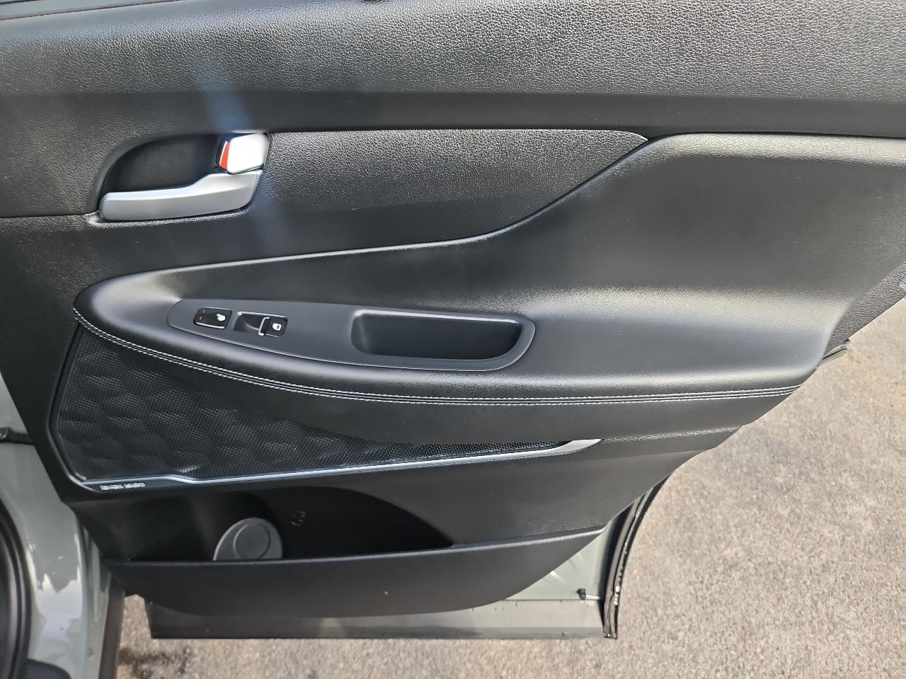 Hyundai Santa Fe Limited AWD 2022