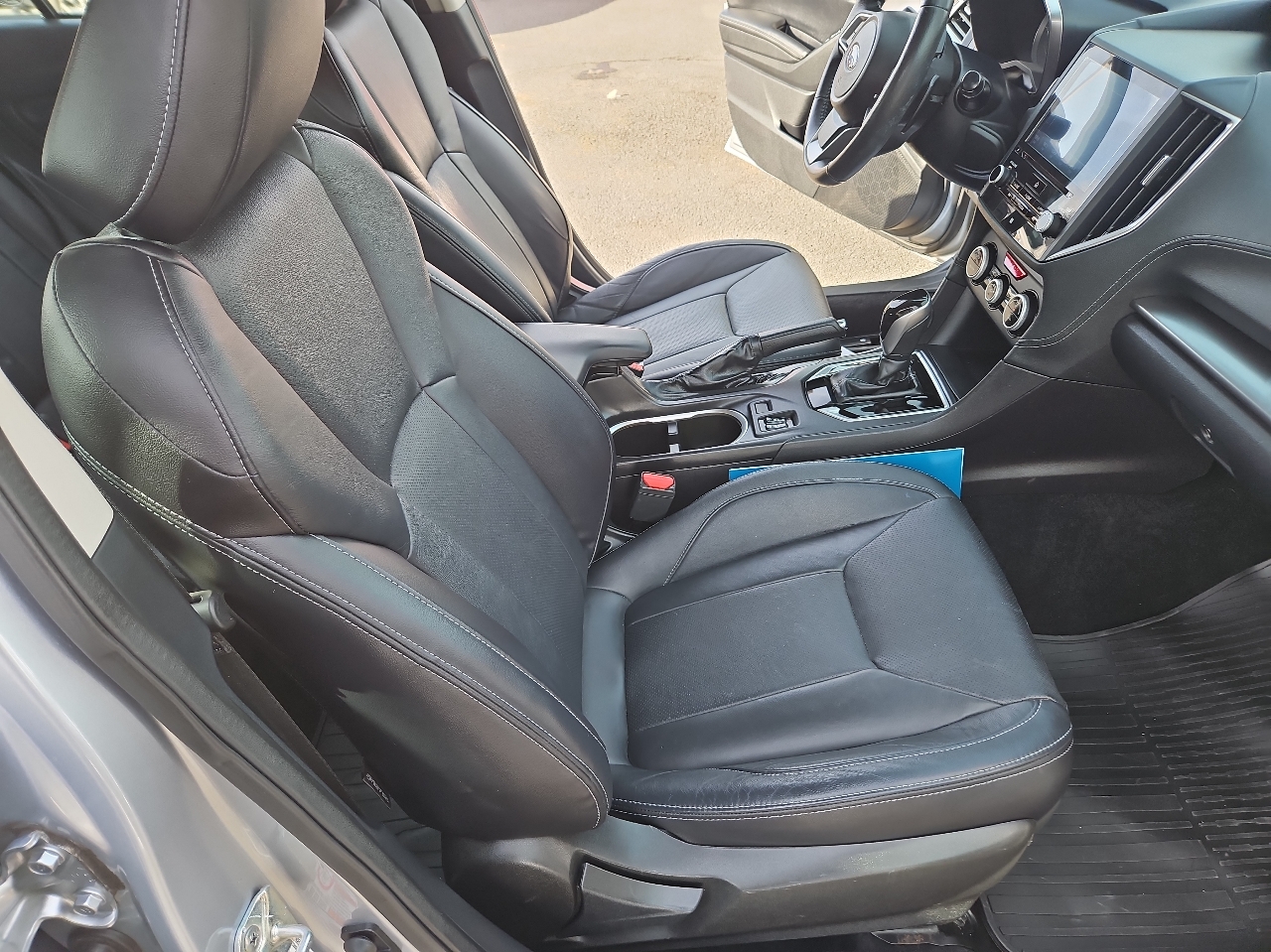 Subaru Impreza 2.0i Limited 5-door CVT 2017