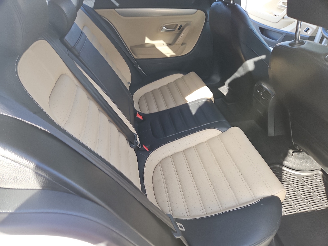 Volkswagen CC 4dr Sdn DSG R-Line PZEV 2014