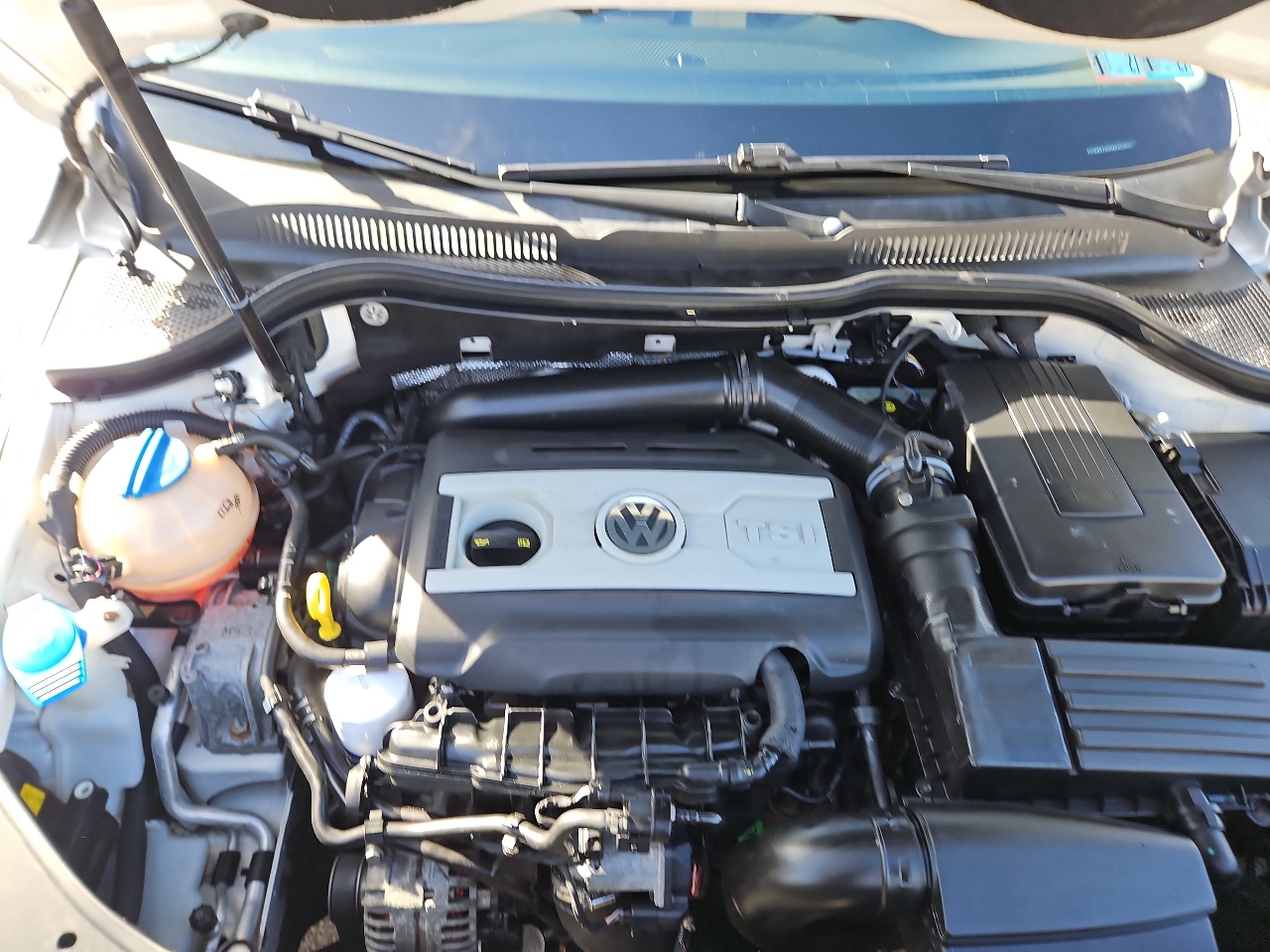 Volkswagen CC 4dr Sdn DSG R-Line PZEV 2014