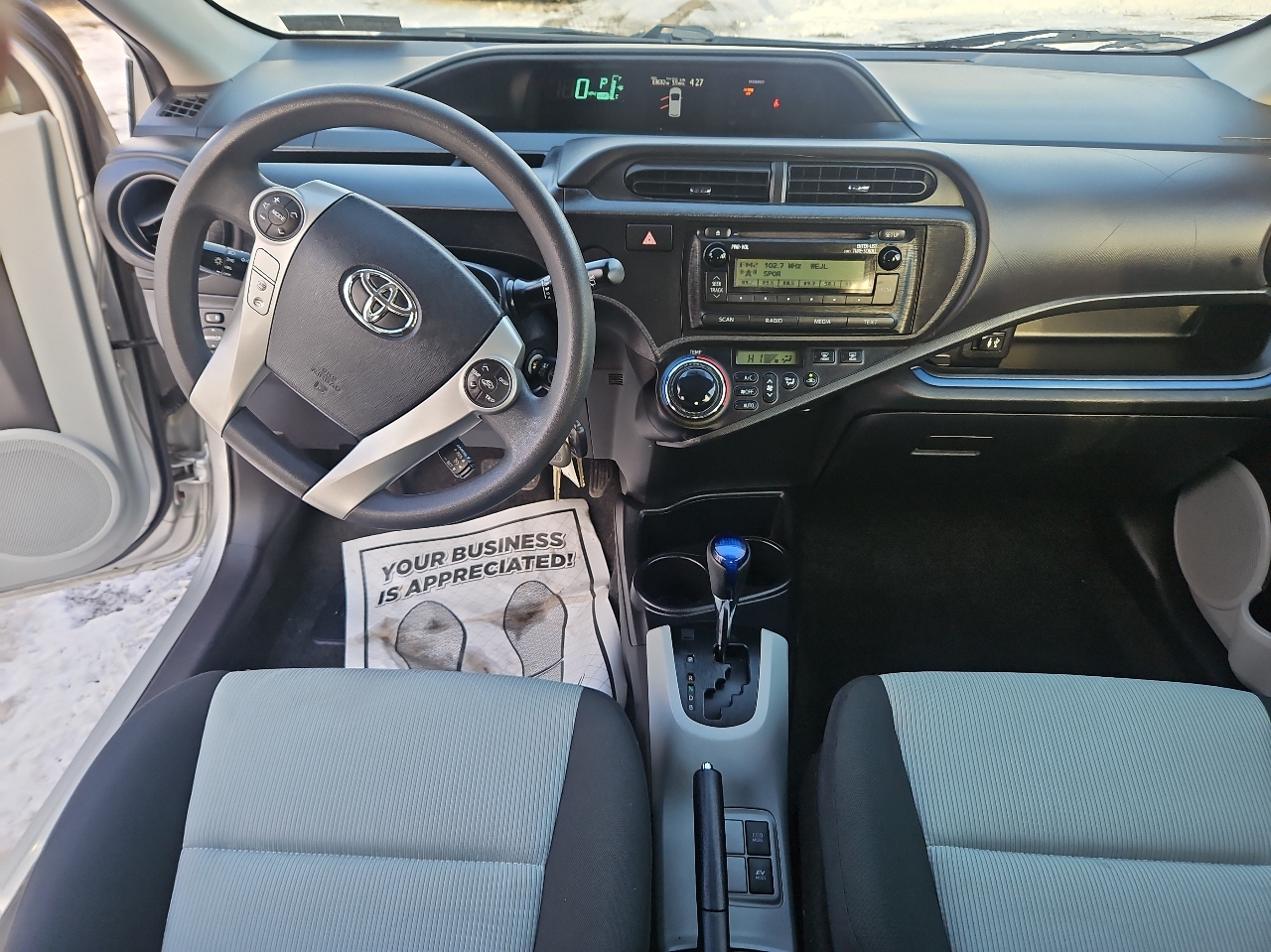 Toyota Prius c 5dr HB Three (Natl) 2013