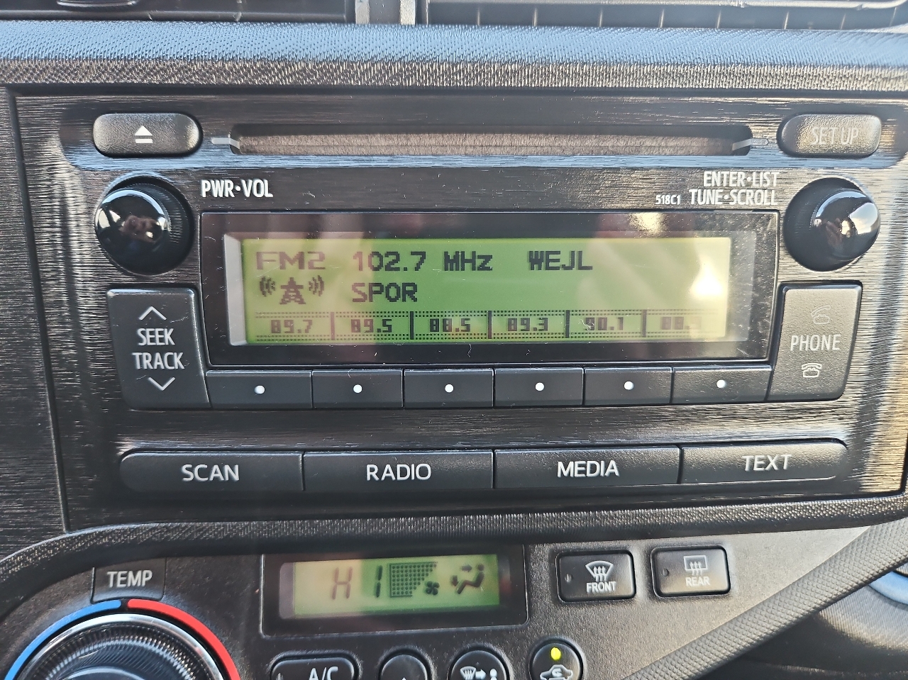 Toyota Prius c 5dr HB Three (Natl) 2013