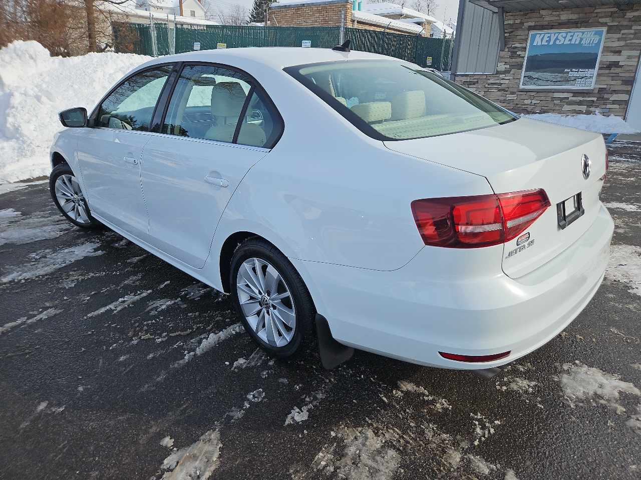 Volkswagen Jetta Sedan 4dr Auto 1.4T SE 2016