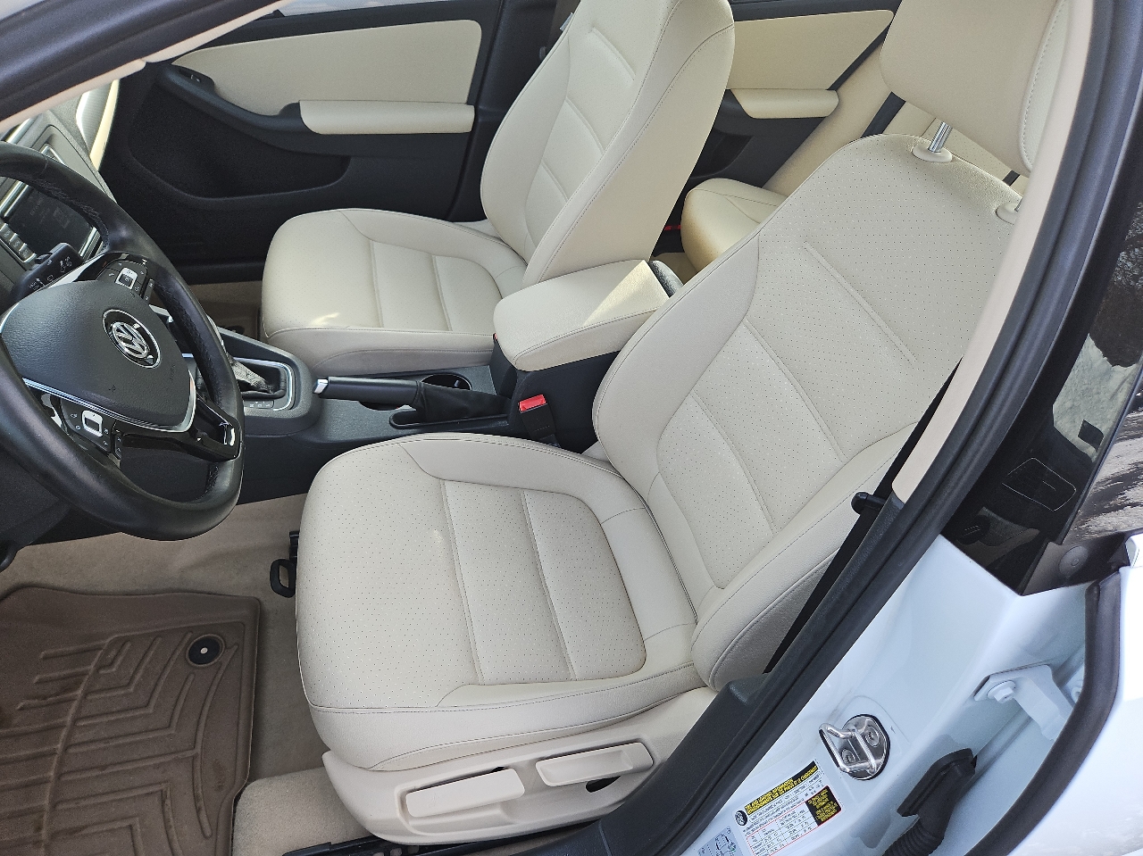 Volkswagen Jetta Sedan 4dr Auto 1.4T SE 2016