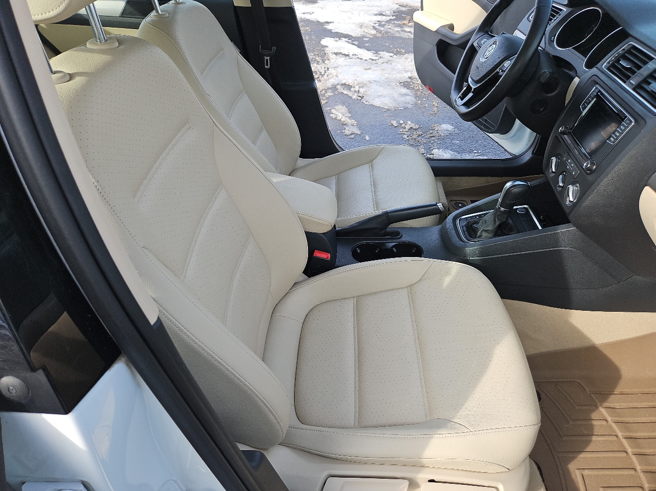 Volkswagen Jetta Sedan 4dr Auto 1.4T SE 2016