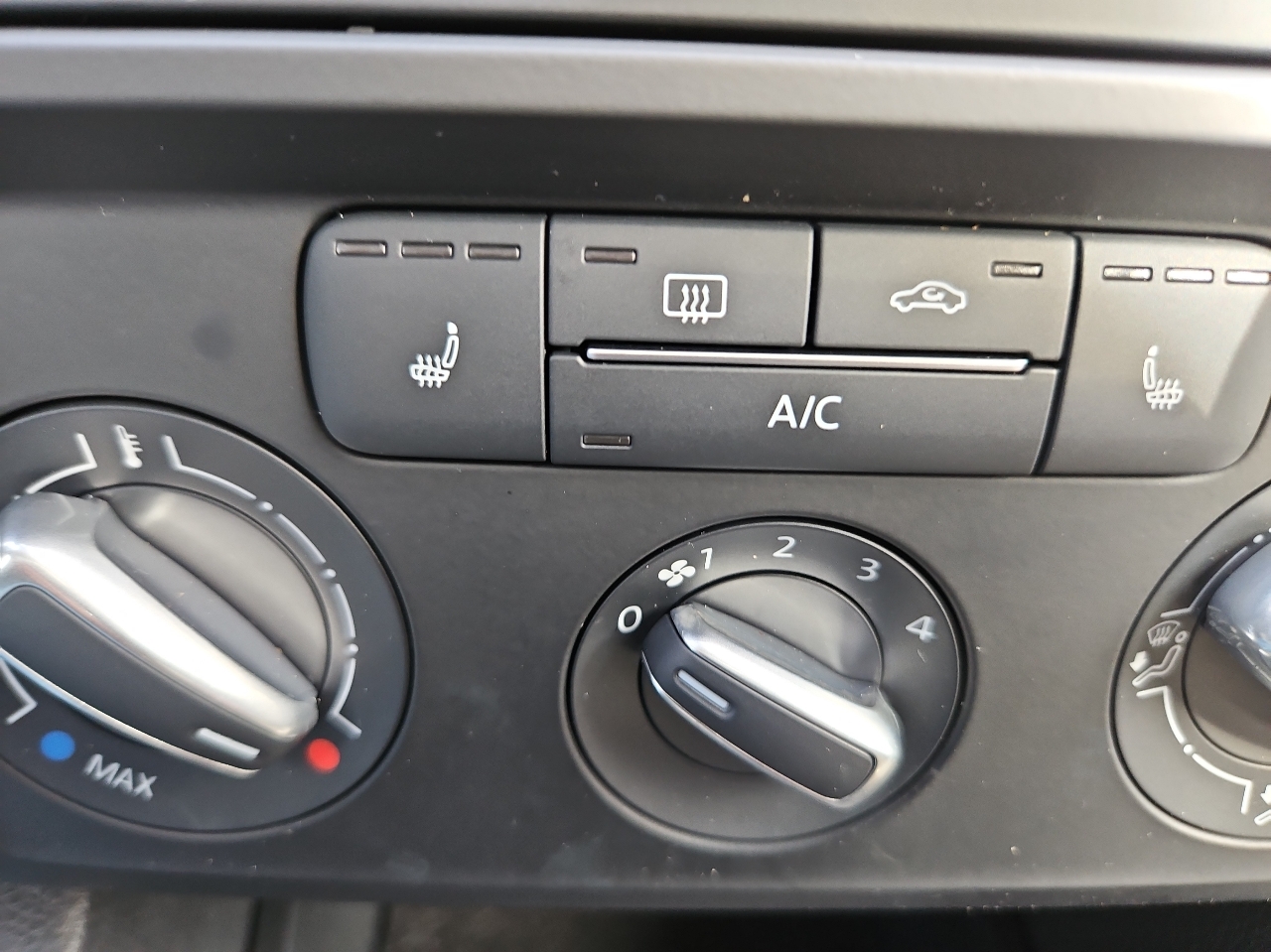 Volkswagen Jetta Sedan 4dr Auto 1.4T SE 2016