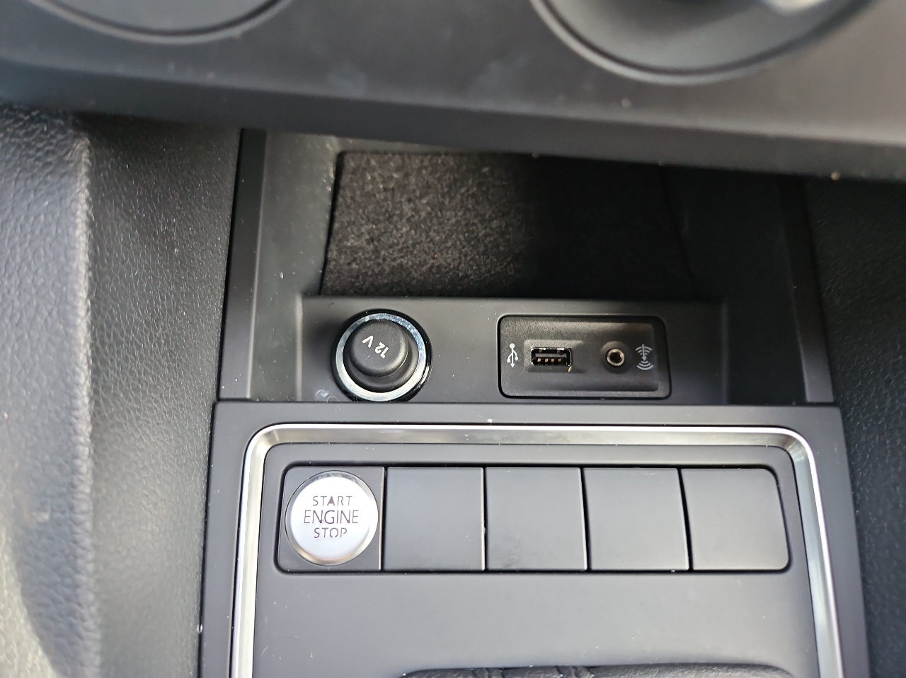 Volkswagen Jetta Sedan 4dr Auto 1.4T SE 2016