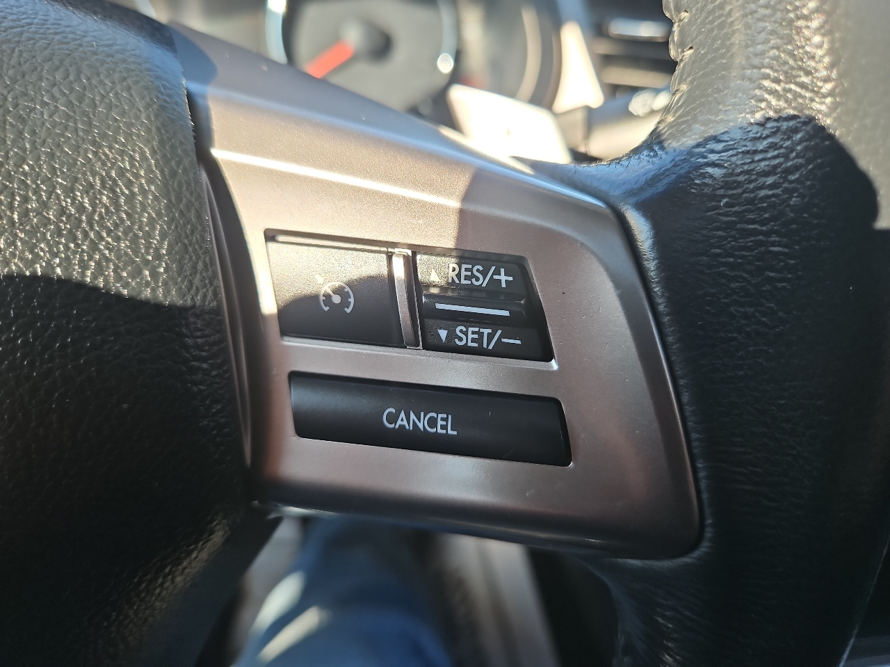 Subaru Legacy 4dr Sdn H4 Auto 2.5i Limited 2013