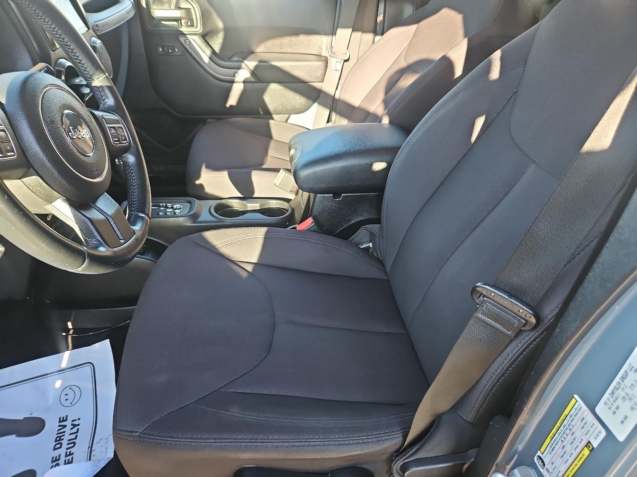 Jeep Wrangler Unlimited 4WD 4dr Sport 2014