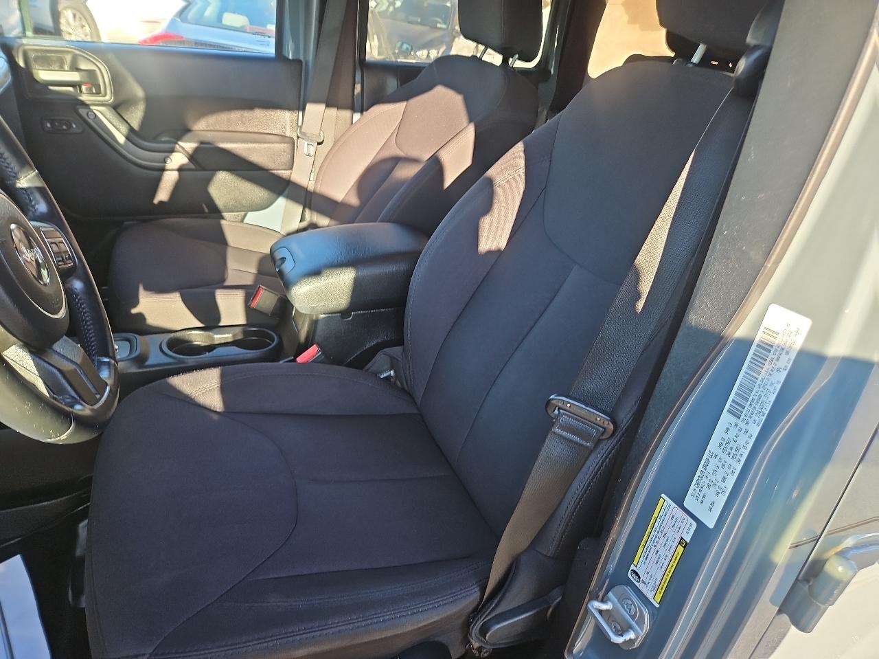 Jeep Wrangler Unlimited 4WD 4dr Sport 2014