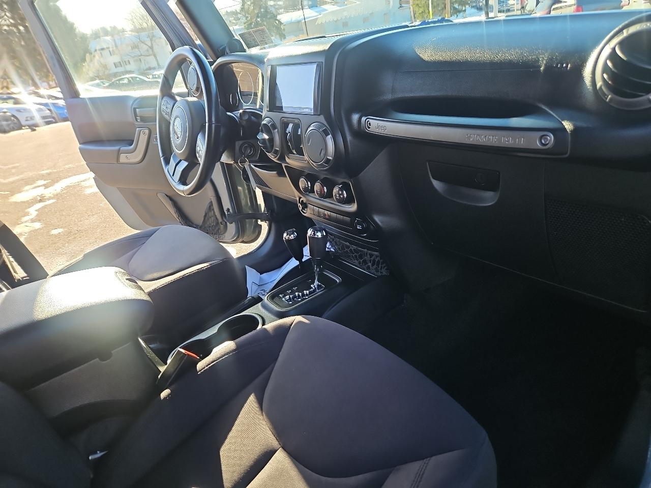 Jeep Wrangler Unlimited 4WD 4dr Sport 2014