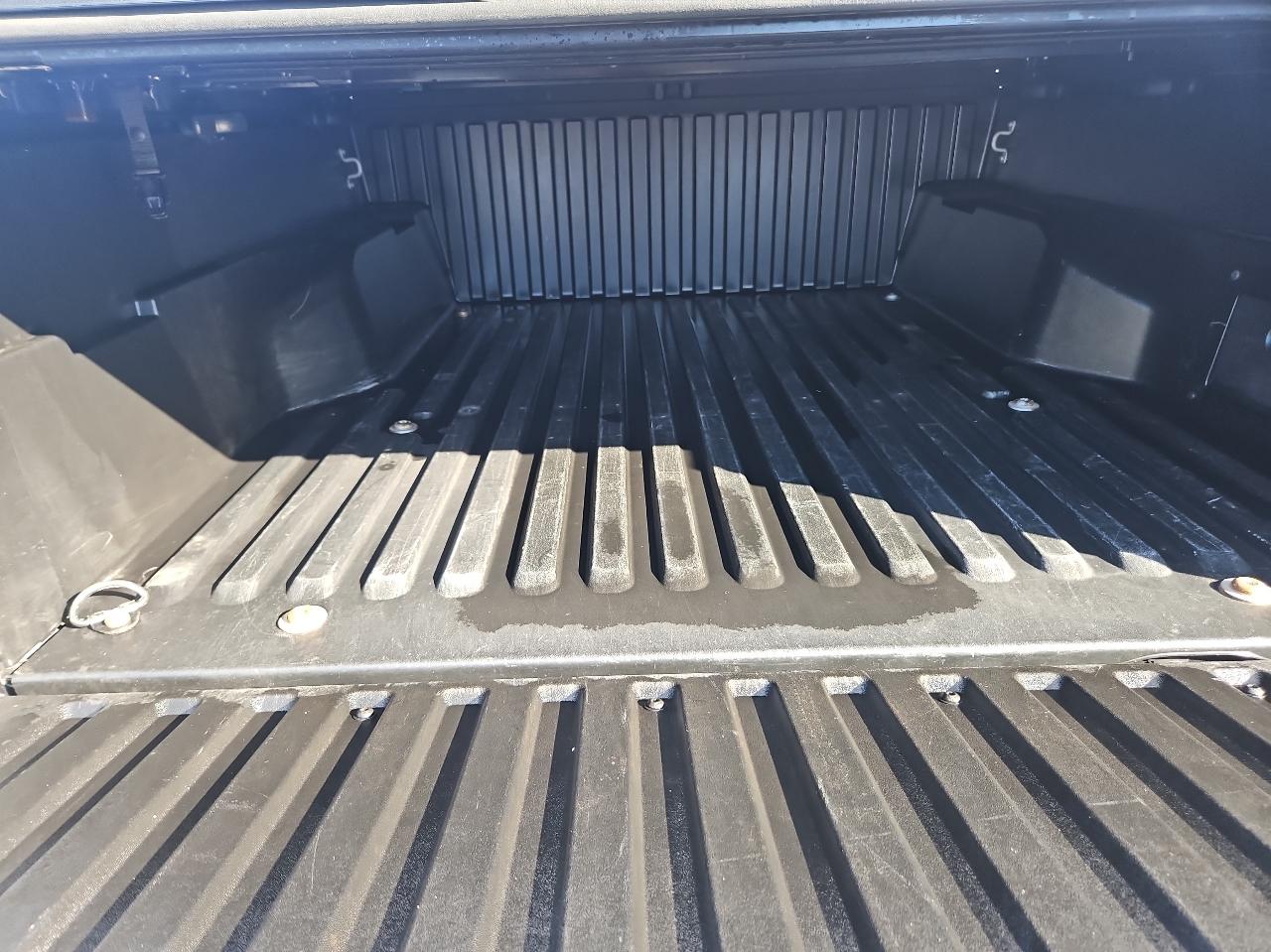 Toyota Tacoma 4WD TRD Off Road Double Cab 5' Bed V6 MT (Natl) 2021