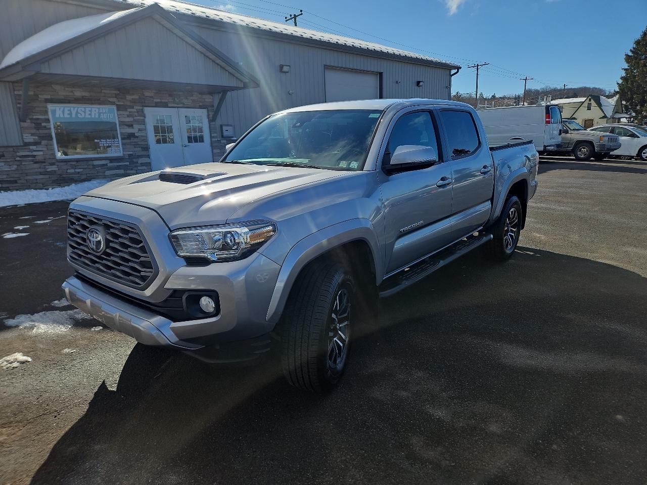 Toyota Tacoma 4WD TRD Off Road Double Cab 5' Bed V6 MT (Natl) 2021