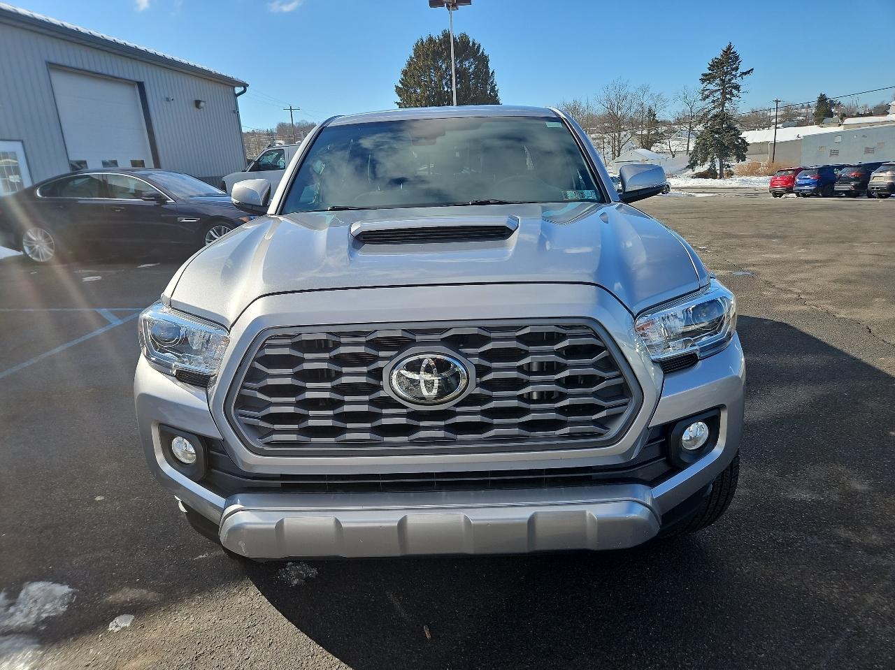 Toyota Tacoma 4WD TRD Off Road Double Cab 5' Bed V6 MT (Natl) 2021