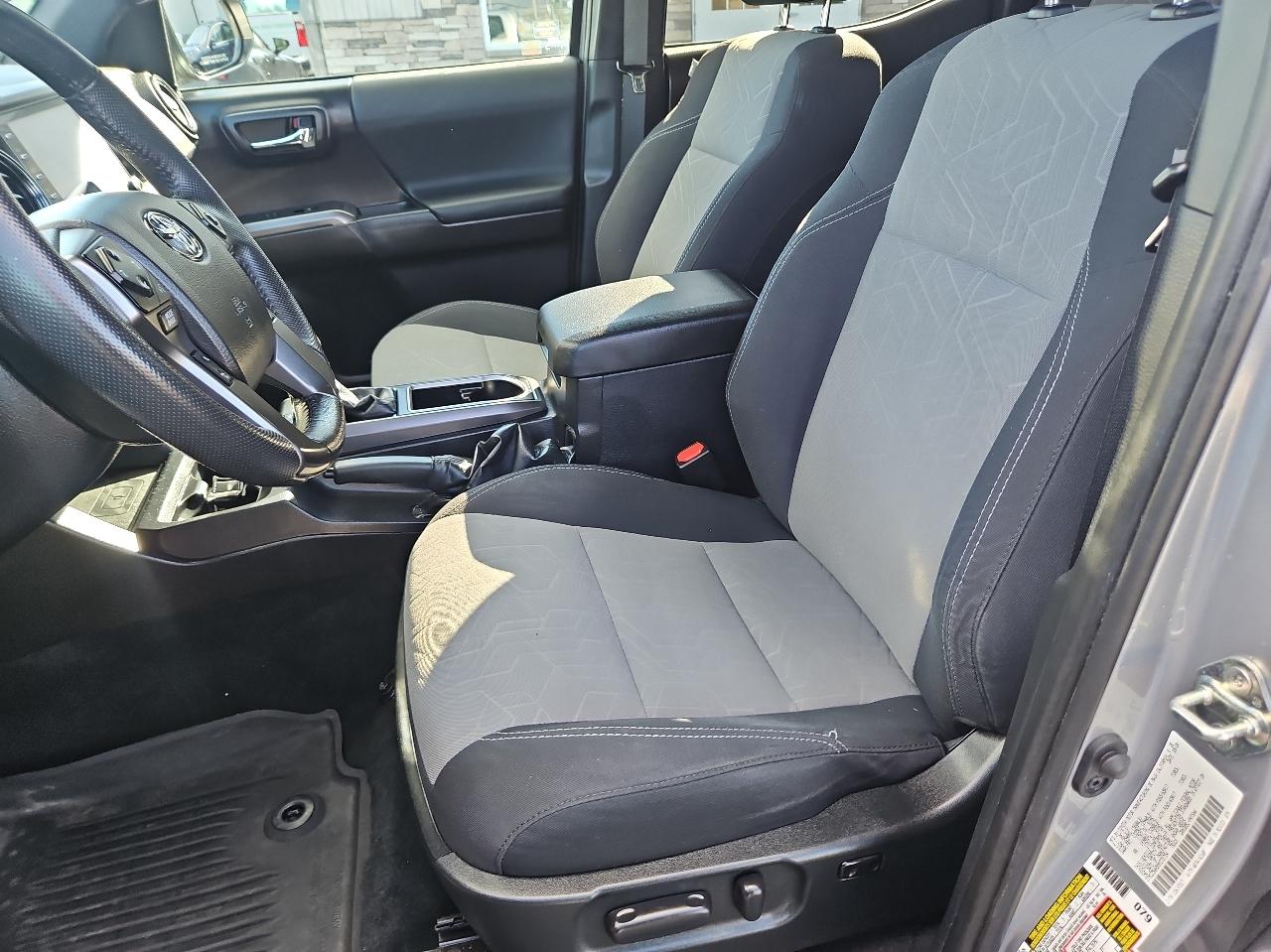 Toyota Tacoma 4WD TRD Off Road Double Cab 5' Bed V6 MT (Natl) 2021