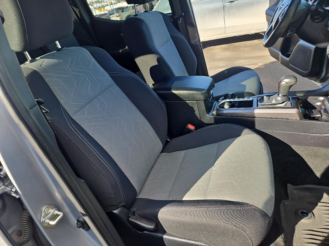 Toyota Tacoma 4WD TRD Off Road Double Cab 5' Bed V6 MT (Natl) 2021