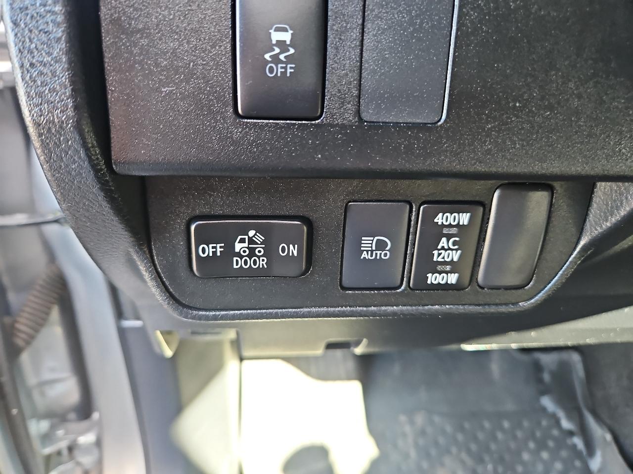 Toyota Tacoma 4WD TRD Off Road Double Cab 5' Bed V6 MT (Natl) 2021