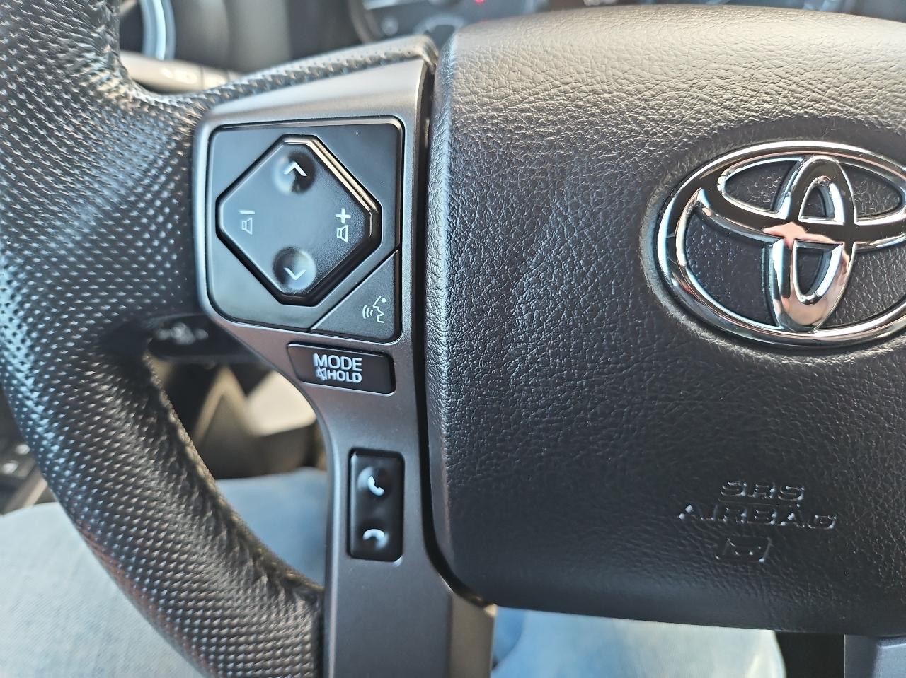 Toyota Tacoma 4WD TRD Off Road Double Cab 5' Bed V6 MT (Natl) 2021